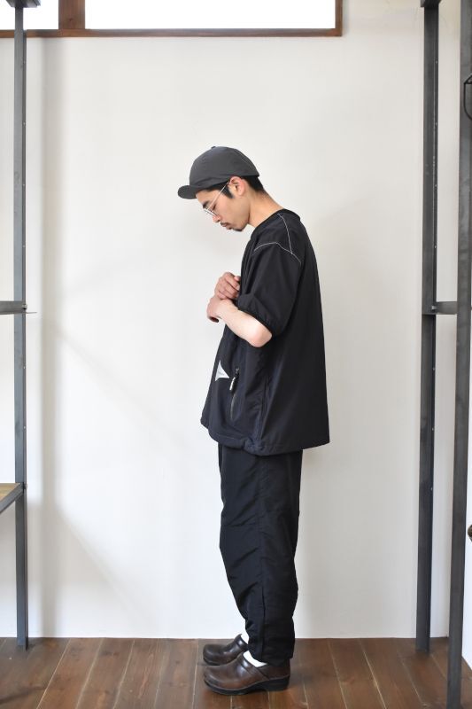 and wander (アンドワンダー) PERTEX wind T [BLACK]