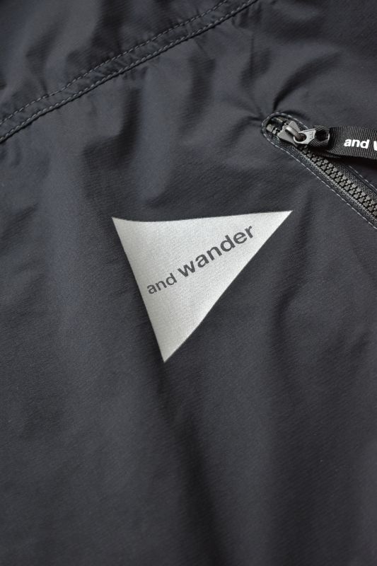 and wander (アンドワンダー) PERTEX wind T [BLACK]