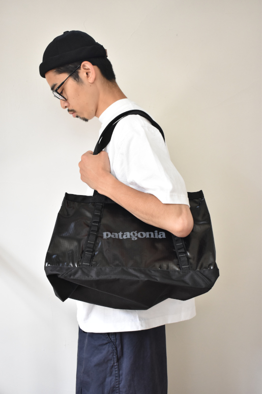国内正規品 Patagonia ブラックホールトート 25L - トートバッグ