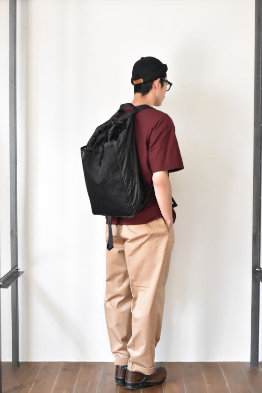 BURLAP OUTFITTER (バーラップアウトフィッター) FOLDING DAY PACK [BLACK]