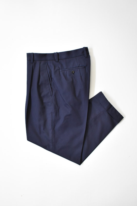 SCYE BASICS (サイベーシックス) San Joaquin Cotton Tapered Pleated Trousers [NAVY]