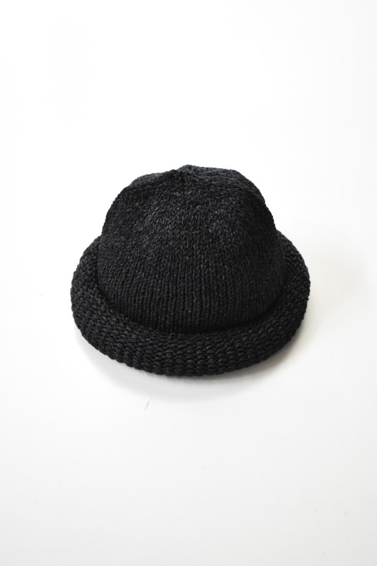 Indietro Association (インディエトロアソシエーション) Roll Hand Knit Cap [BLACK]
