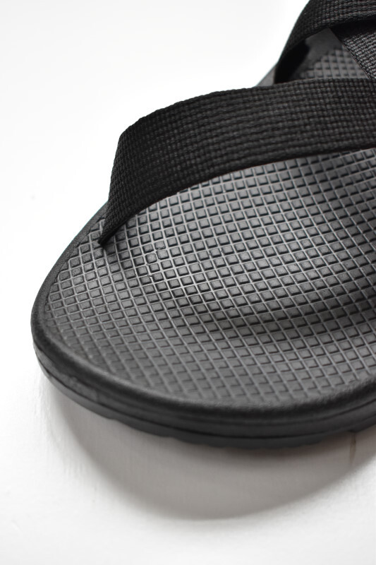 Chaco (チャコ) Ms Z CLOUD [SOLID BLACK]